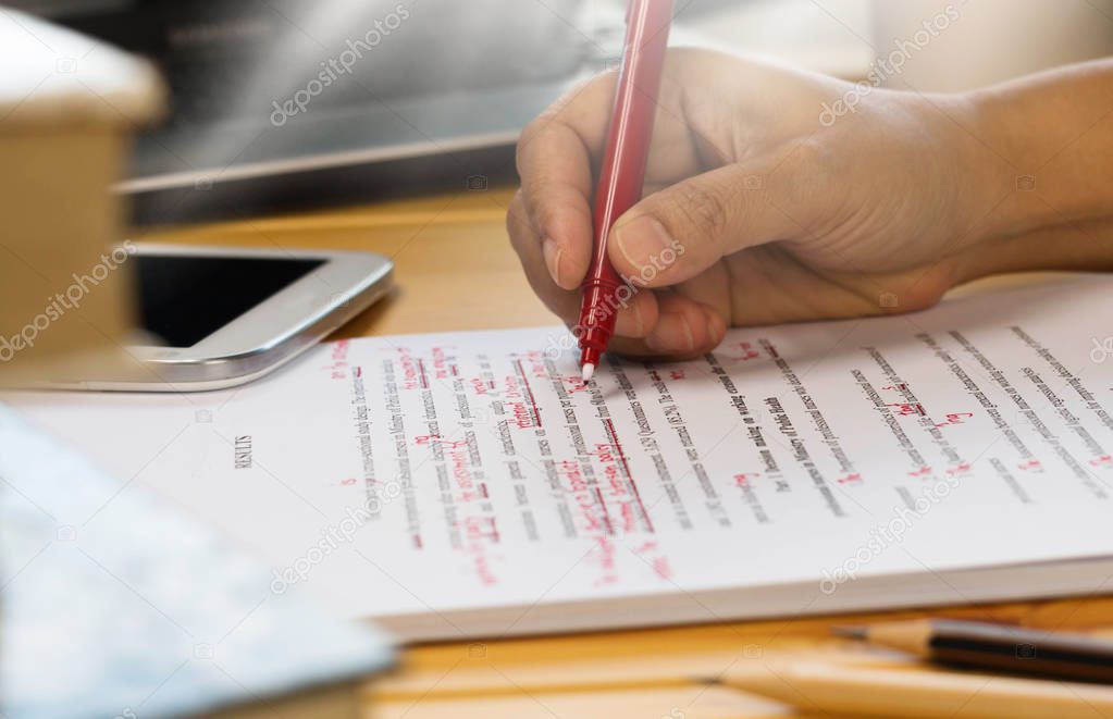 Correctie en redactie van Nederlandse teksten